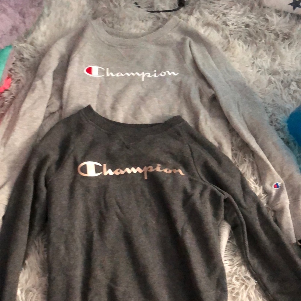 2 Champion sweatshirts/crew necks